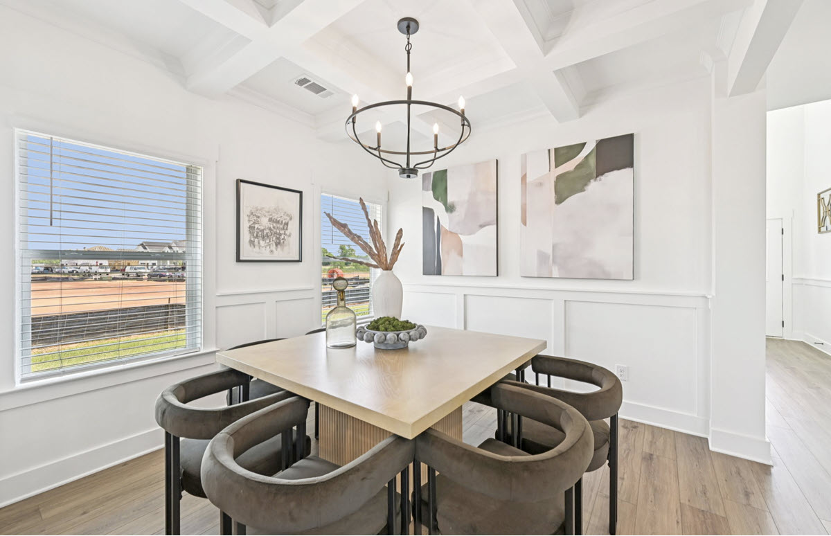 Baltimore Hill Laurel dining